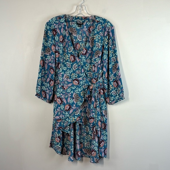 Torrid Floral Blue Georgette Wrap Tunic Blouse Size 0 - Picture 3 of 16